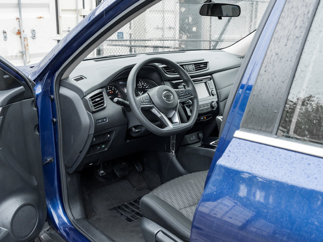 2020 Nissan Rogue S-6