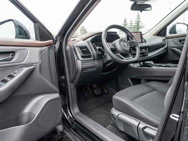 2023 Nissan Rogue S-6