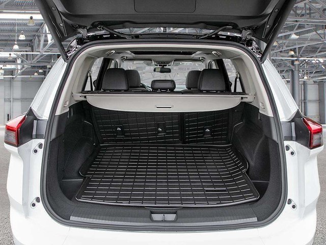 2026 Nissan Rogue Platinum-3