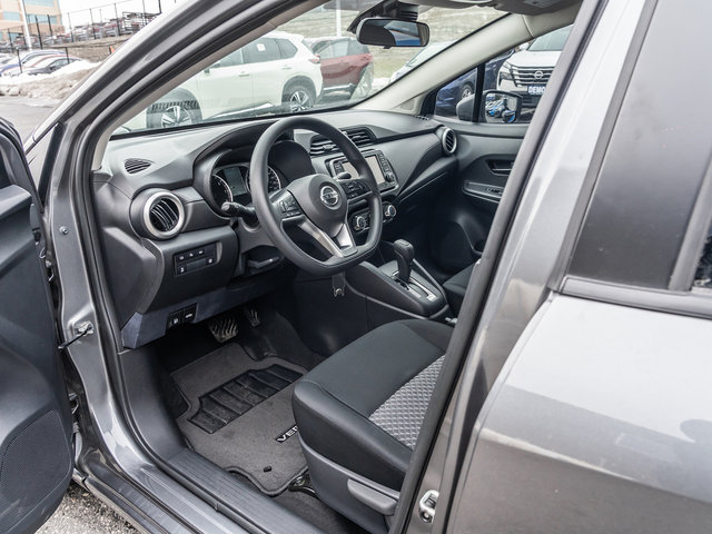 2022 Nissan Versa 1.6 S-6