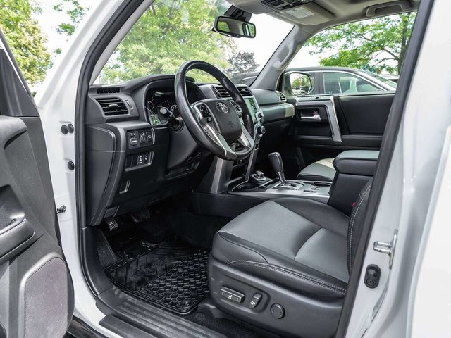 2024 Toyota 4Runner Base-7