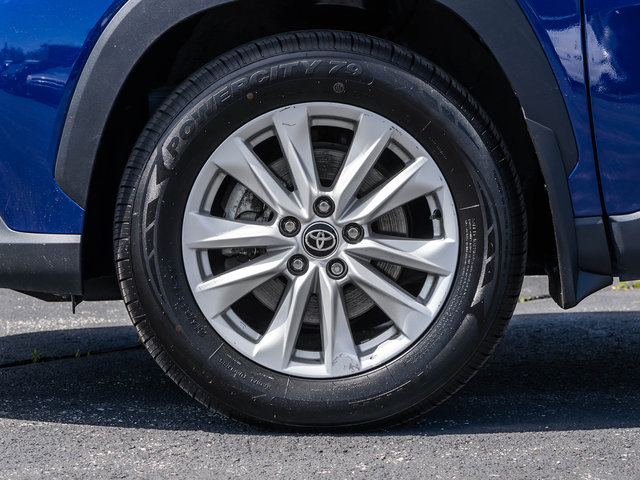 2024 Toyota Corolla Cross LE-3