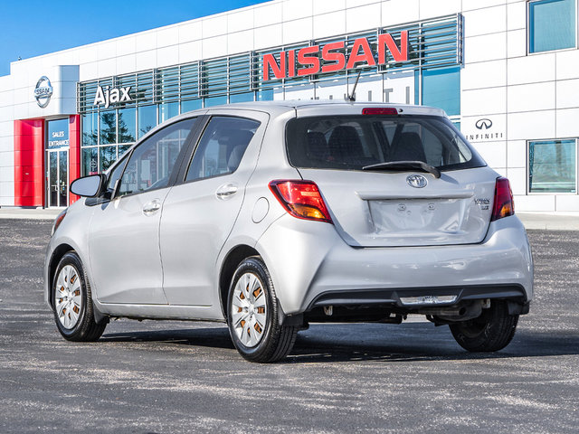 2017 Toyota Yaris LE-4