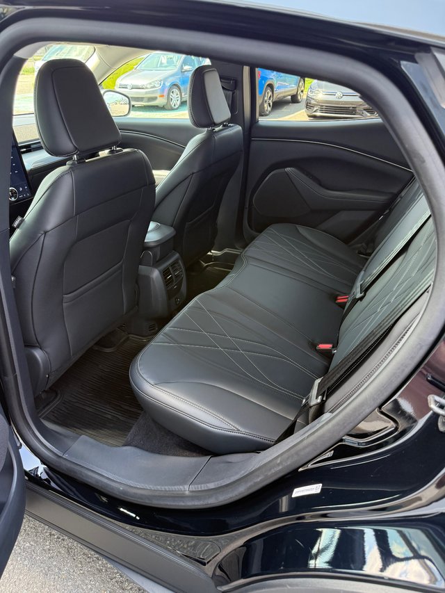 Ford Mustang Mach-E Select 2023-6