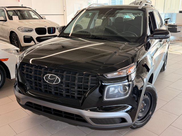 2024 Hyundai Venue Preferred-1