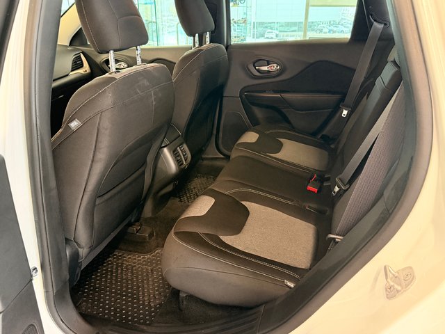 2014 Jeep Cherokee North-7