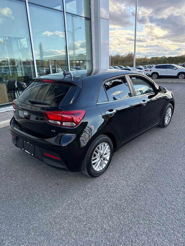 2020 Kia Rio 5-door-2