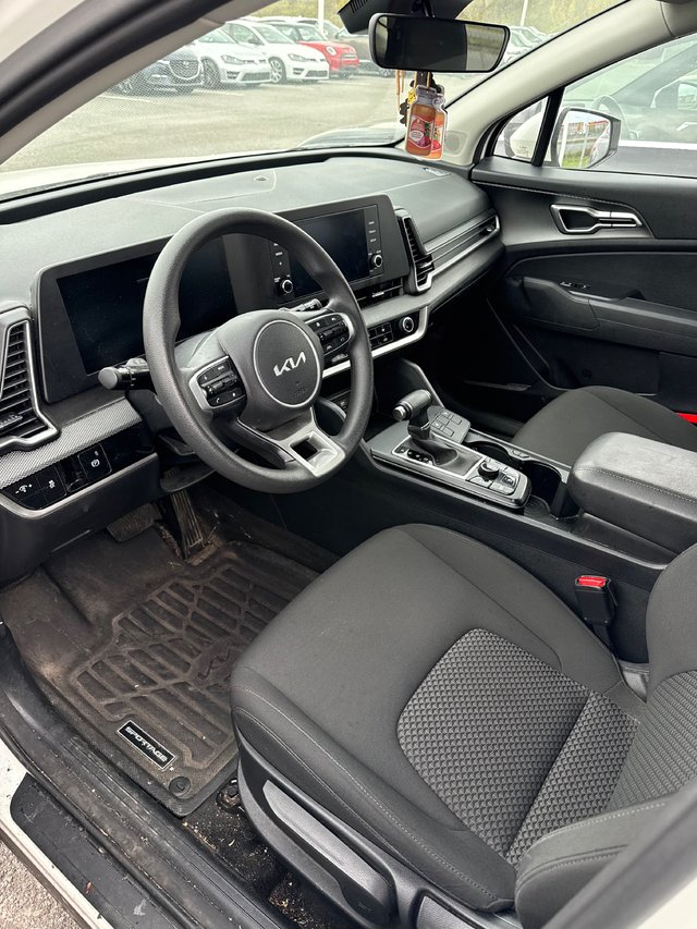 2024 Kia Sportage LX-1