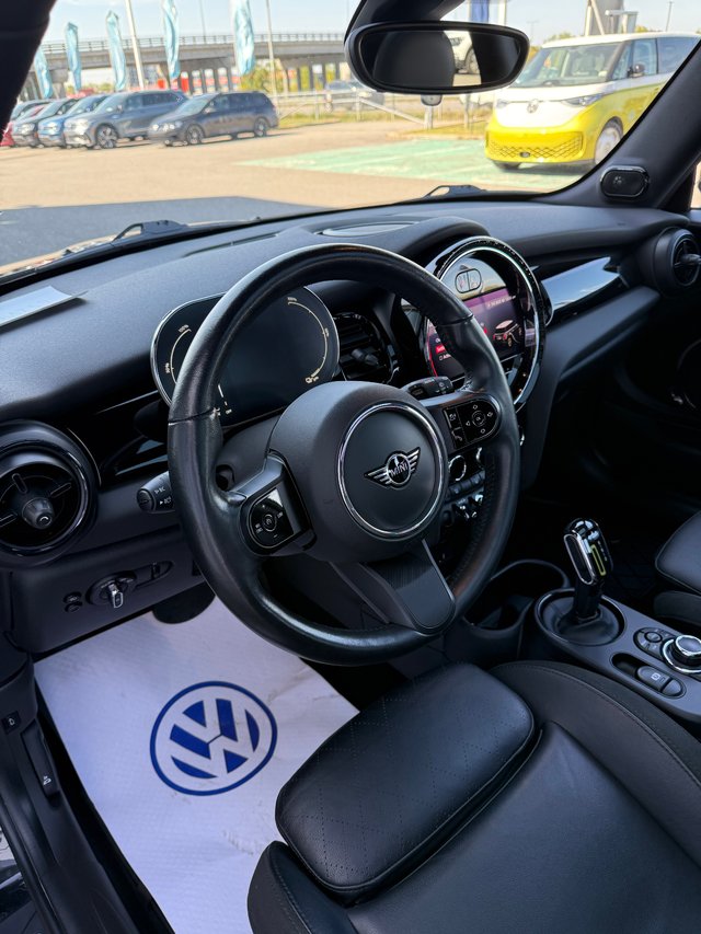 MINI 3 Door Cooper SE 2023-7