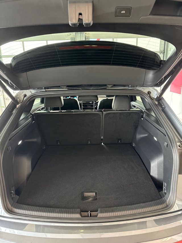 2024 Volkswagen Atlas Cross Sport Comfortline-5