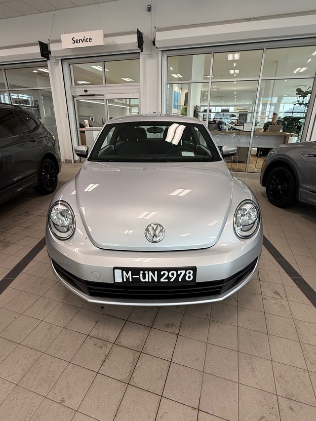 2012 Volkswagen Beetle Comfortline-1