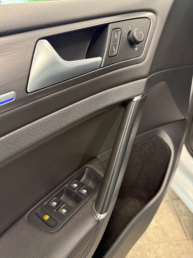 Volkswagen e-Golf Comfortline 2017-7