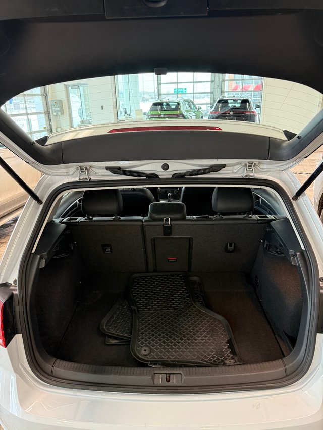 Volkswagen e-Golf Comfortline 2017-4