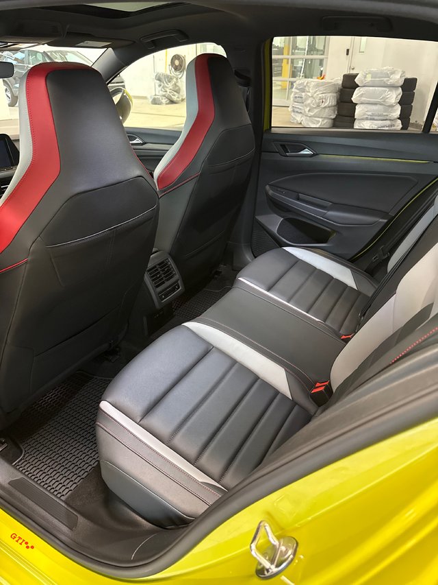 2022 Volkswagen Golf GTI Performance-5