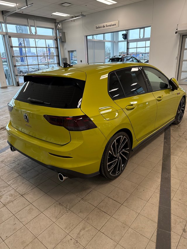 2022 Volkswagen Golf GTI Performance-3