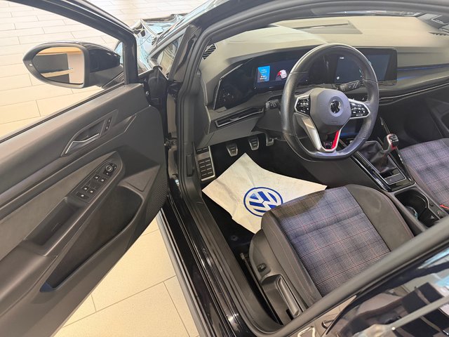 Volkswagen Golf GTI Performance 2023-3