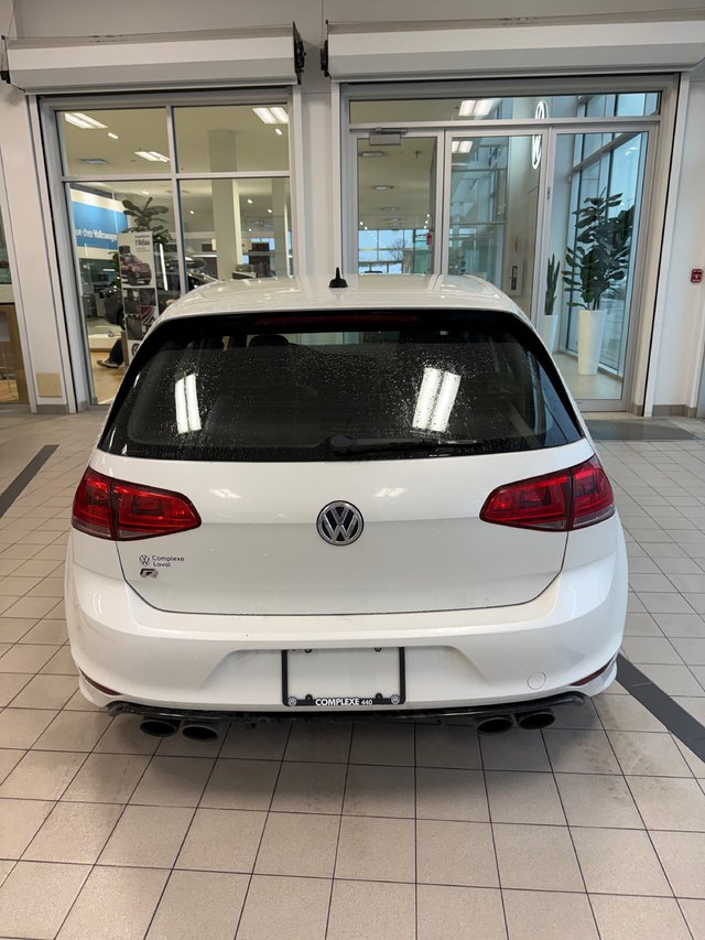 2016 Volkswagen Golf R-3