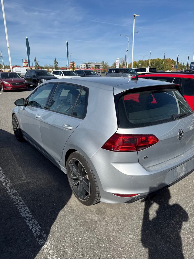 2016 Volkswagen Golf R-1