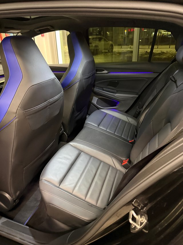 Volkswagen Golf R  2024-6