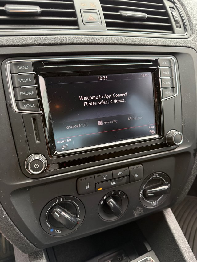 2016 Volkswagen Jetta Sedan Trendline-5