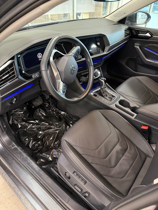 Volkswagen Jetta Highline 2024-1