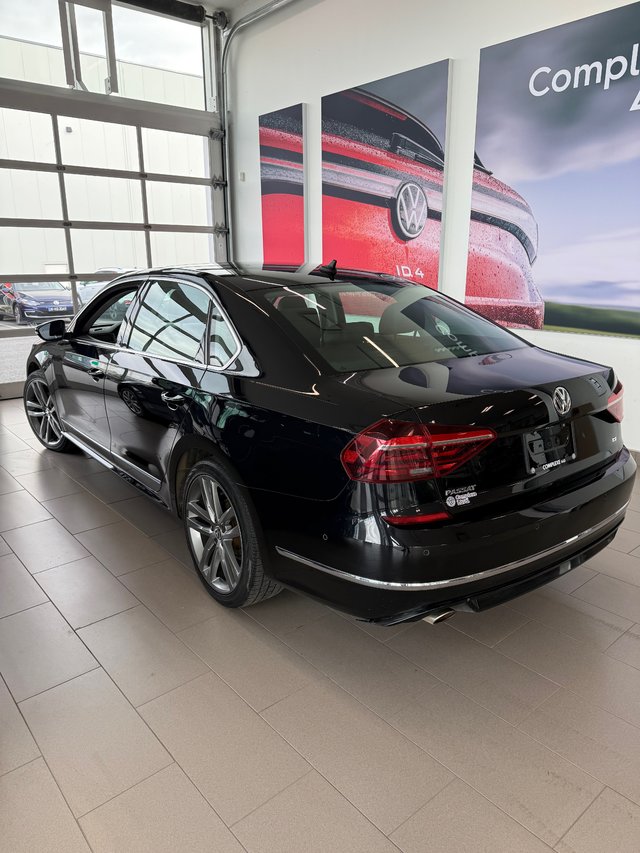 2019 Volkswagen Passat Wolfsburg Edition-5