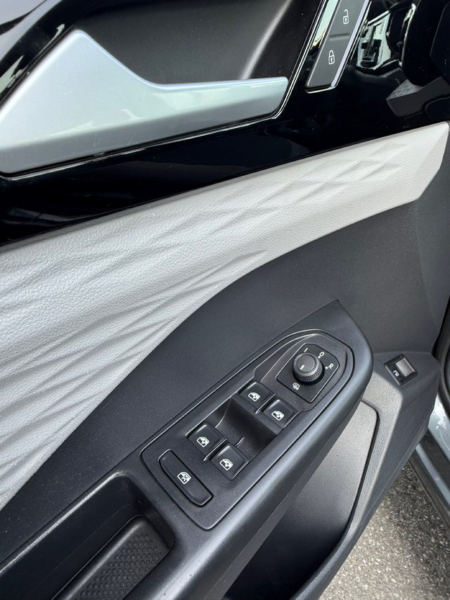 2022 Volkswagen Taos Trendline-5