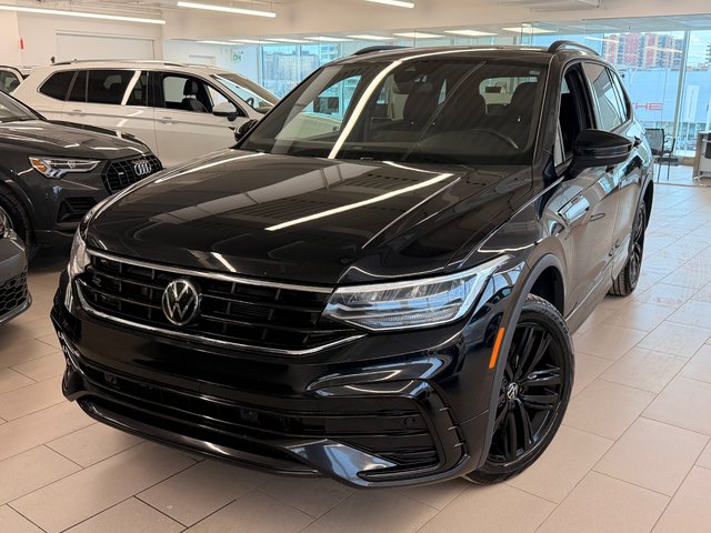 2022 Volkswagen Tiguan Comfortline R-Line Black Edition-0