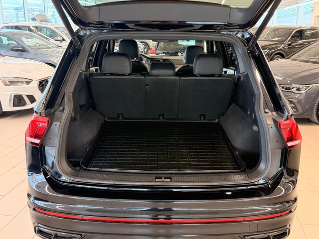 2022 Volkswagen Tiguan Comfortline R-Line Black Edition-7