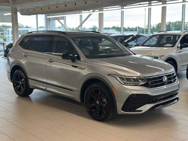 2023 Volkswagen Tiguan Comfortline R-Line Black Edition-0