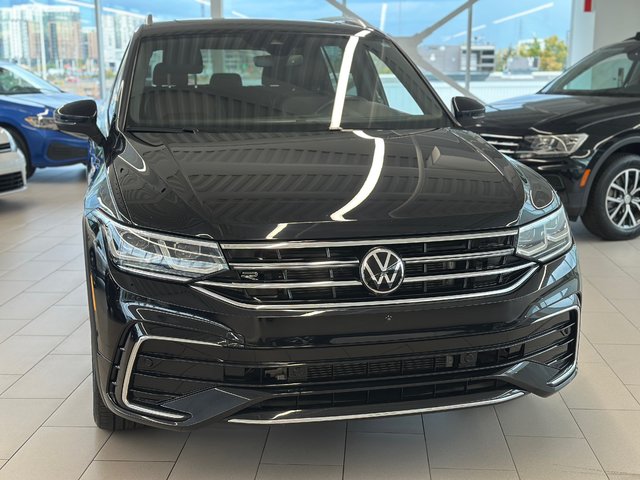 2023 Volkswagen Tiguan Highline R-Line-2