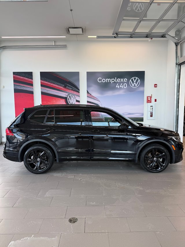 2023 Volkswagen Tiguan Comfortline R-Line Black Edition-1