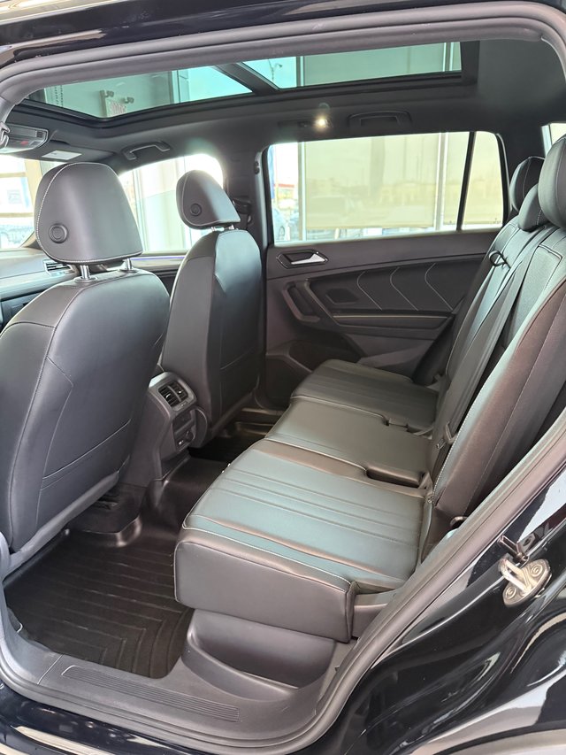 2023 Volkswagen Tiguan Comfortline R-Line Black Edition-6