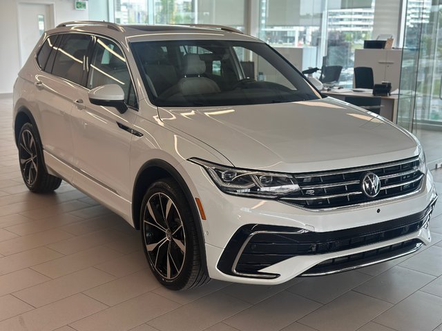 2024 Volkswagen Tiguan Highline R-Line 7 passagers-0