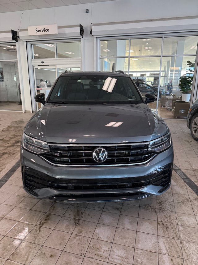 Volkswagen Tiguan Comfortline R-Line Black Edition 2024-1