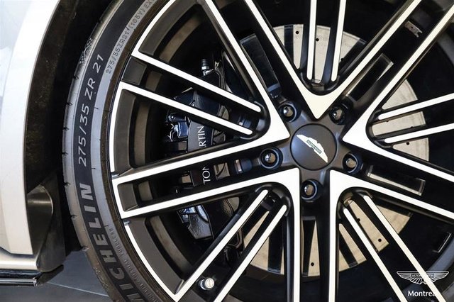 Aston Martin DB12 V8 Coupe 2024-7