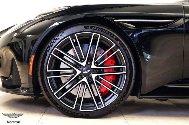 Aston Martin DB12 V8 Coupe 2024-2