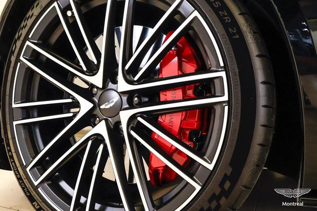 Aston Martin DB12 V8 Coupe 2024-3