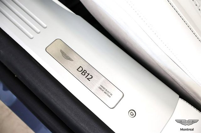 Aston Martin DB12 V8 Volante 2025-7