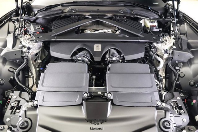 2025 Aston Martin DB12 V8 Volante-5