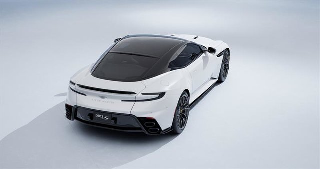 Aston Martin DB12 V8 S Coupe 2026-4