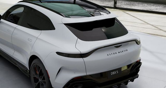 Aston Martin DBX S S 2026-7