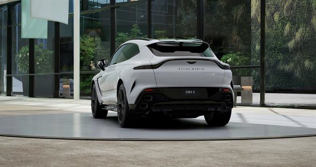 Aston Martin DBX S S 2026-5