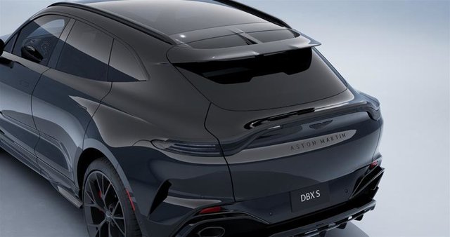 Aston Martin DBX S S 2026-7