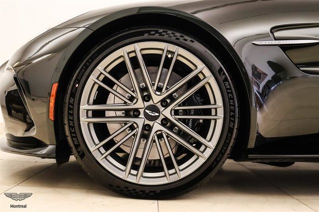 2026 Aston Martin Vantage Roadster-6