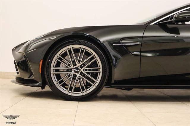 2026 Aston Martin Vantage Roadster-5