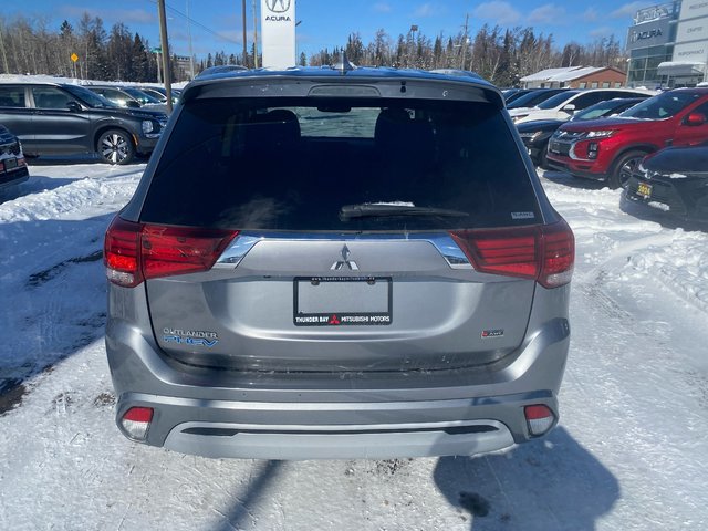 Mitsubishi Outlander PHEV LE 2020-4