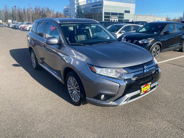 Mitsubishi Outlander PHEV LE 2020-2
