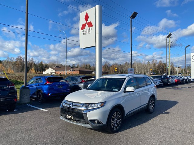 Mitsubishi Outlander ES PREMIUM 2016-0