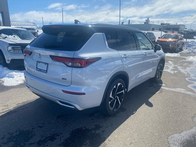 2024 Mitsubishi Outlander GT-3